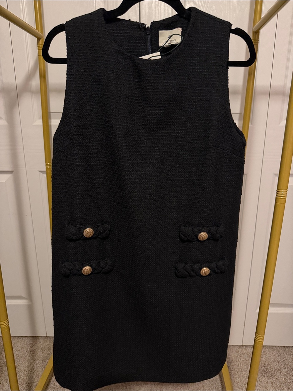 Classic Black sleeveless Jackie